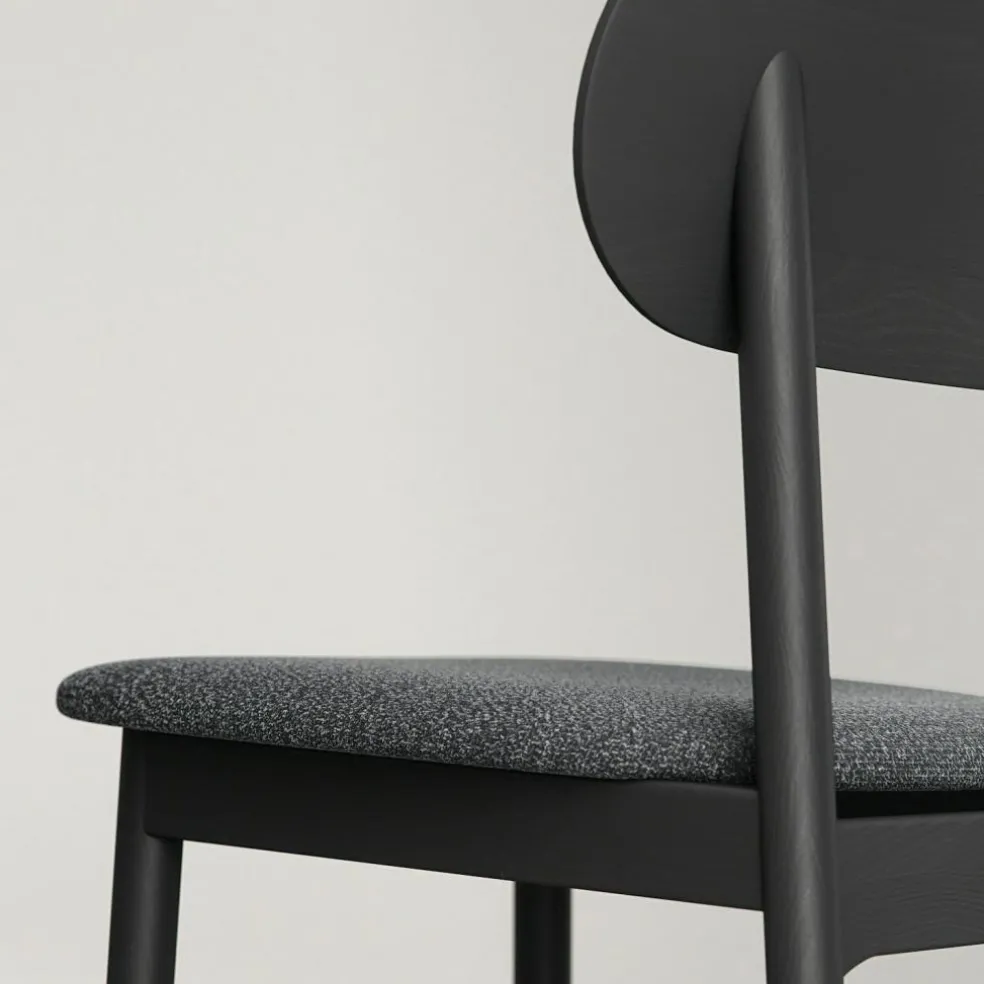 Elephant Chair, Black / Black Leather