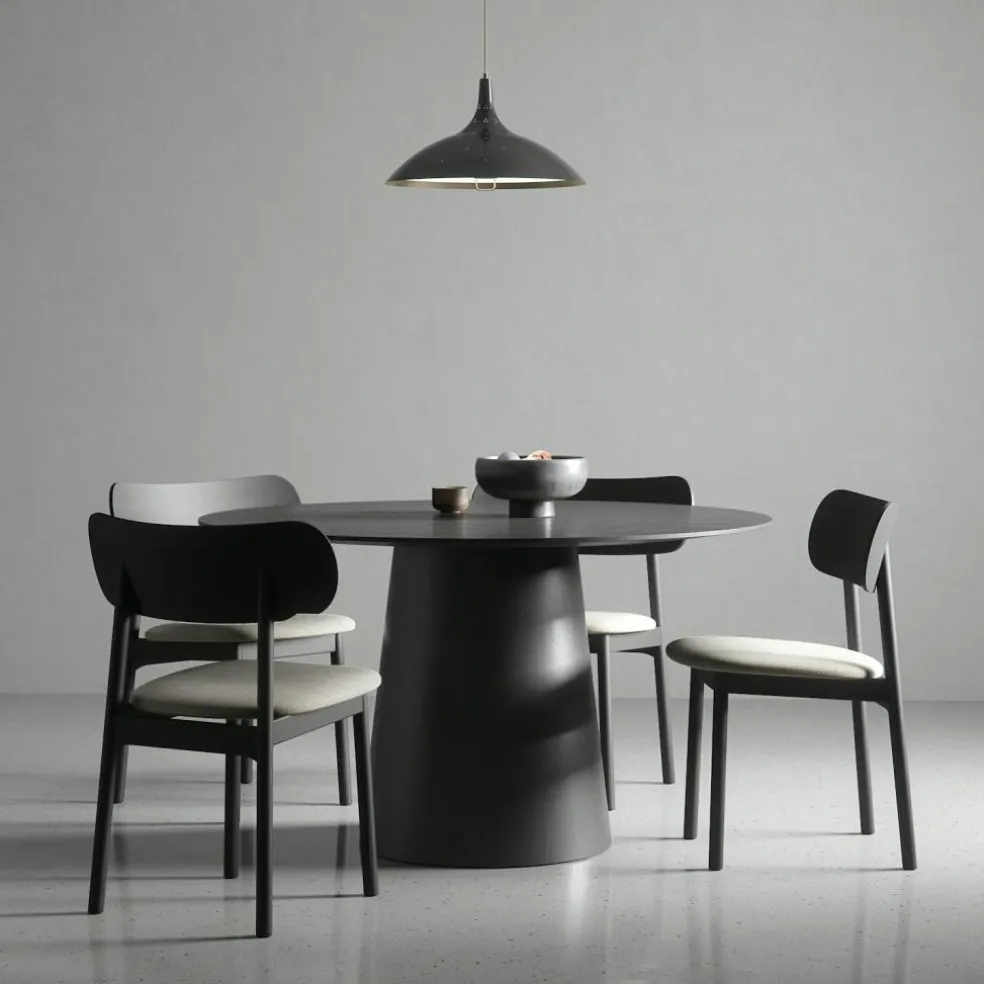 Elephant Chair, Black / Black Leather