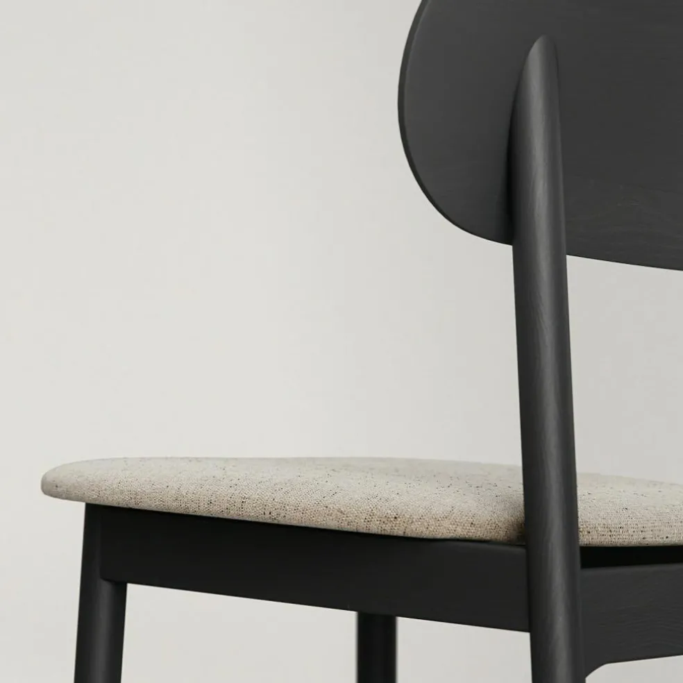 Elephant Chair, Black / Black Leather
