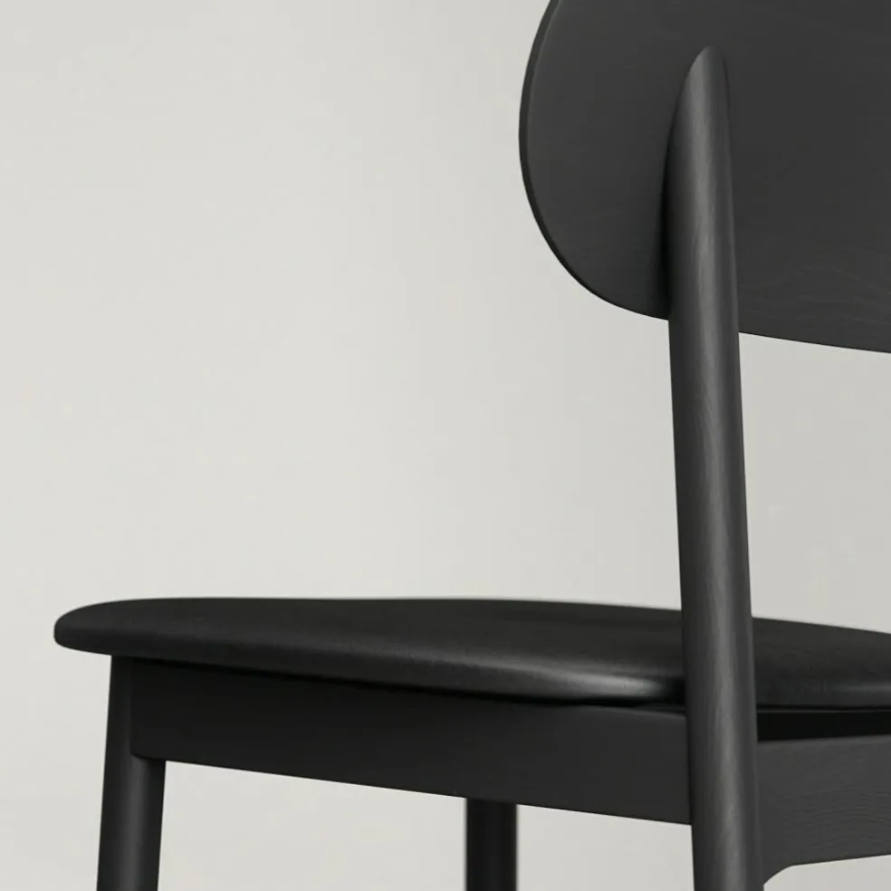 Elephant Chair, Black / Black Leather