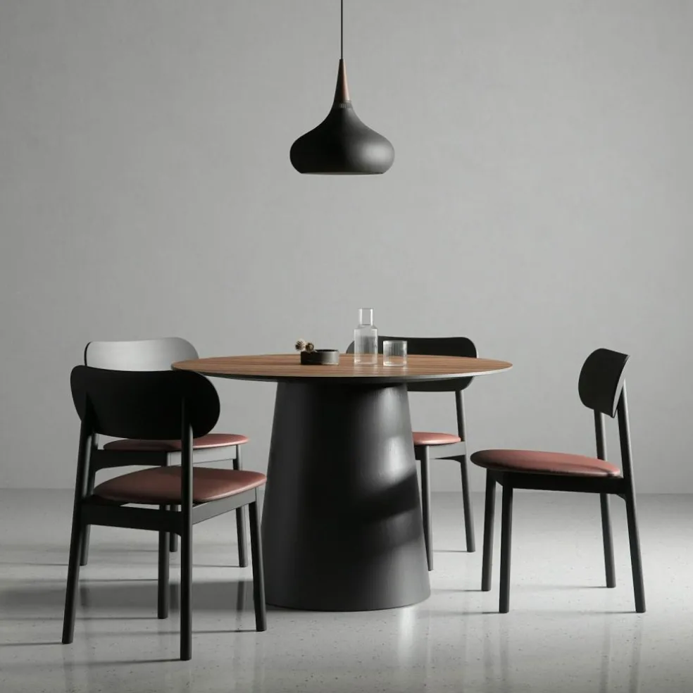 Elephant Chair, Black / Black Leather