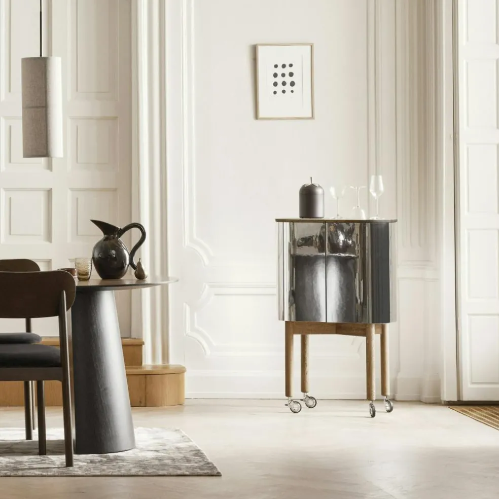 Elephant Chair, Dark Oak / Beige Breeze