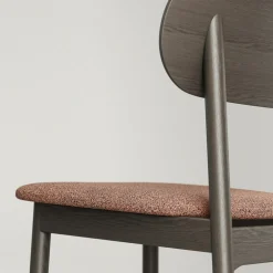 Elephant Chair, Dark Oak / Beige Breeze