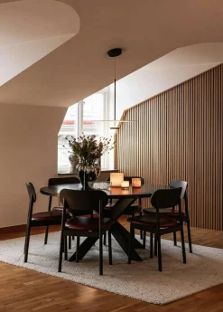 Elephant Chair, Dark Oak / Beige Breeze