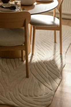 Elephant Chair, Natural Oak / Black Leather