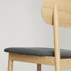 Elephant Chair, Natural Oak / Black Leather