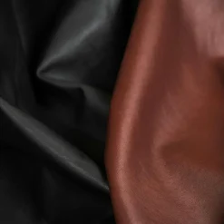 Elephant Chair, Natural Oak / Black Leather