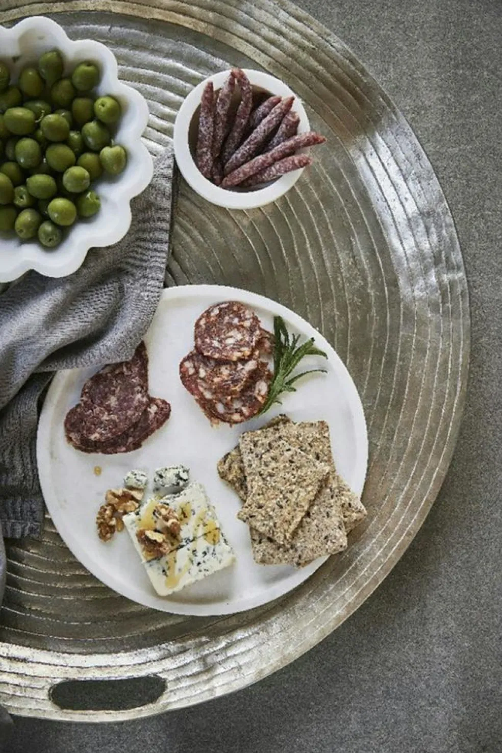 Ellia Serving Tray Ø25 cm, White