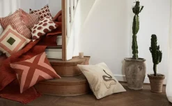 Embroidered Cobra Cushion Cover 50x50 cm, Beige