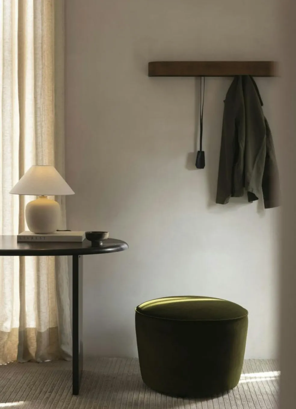 Epoch Clothes Hanger 50 cm, Dark Stained Oak