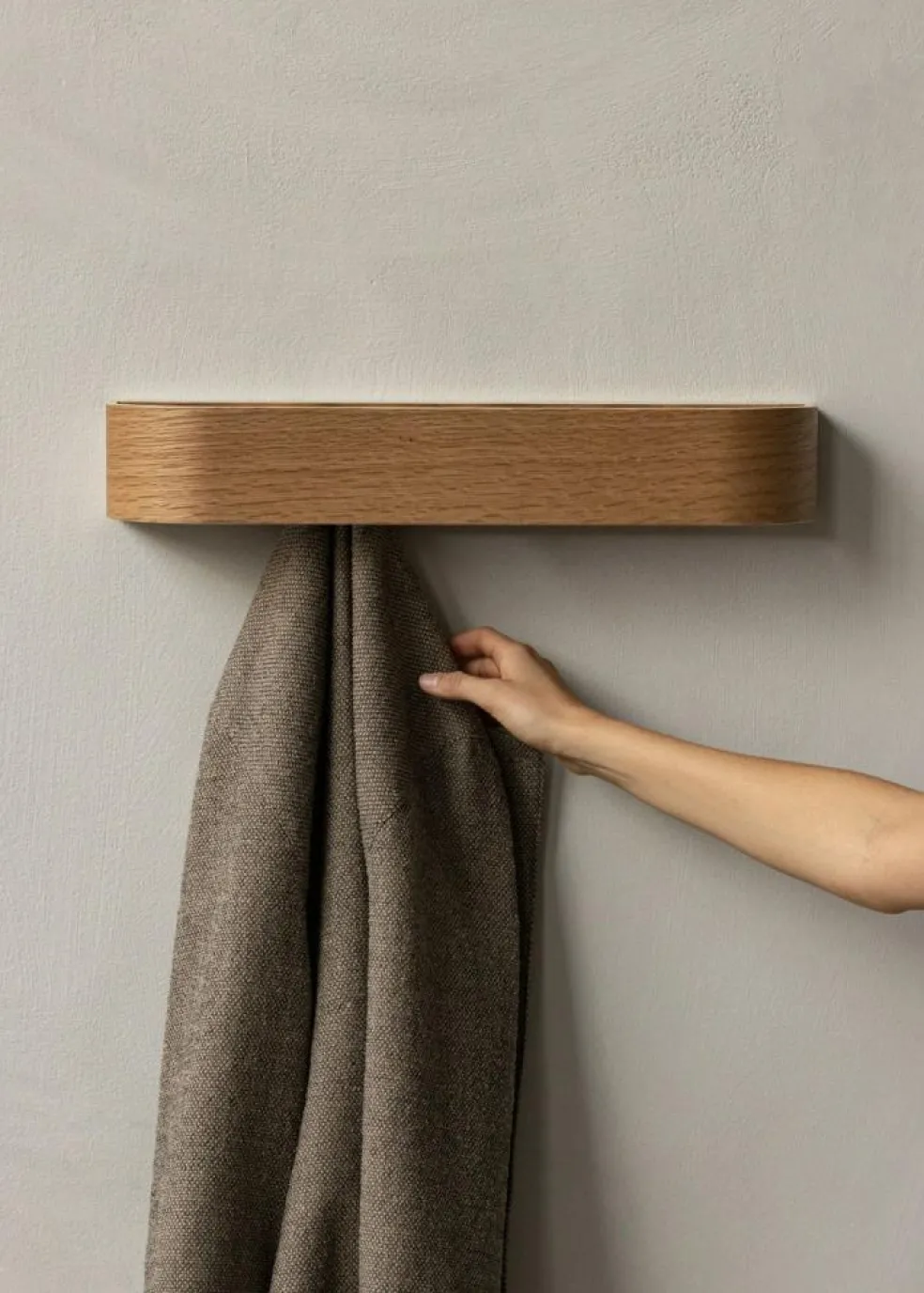 Epoch Clothes Hanger 50 cm, Dark Stained Oak