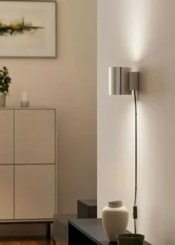 Evoke Wall Lamp 120 mm, Satin Brass / Opal Glass
