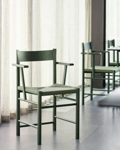 F Armchair, Oiled Oak / Black Webbing