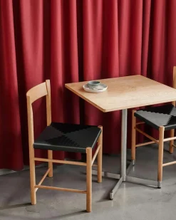 F Chair, Oiled Oak / Black Webbing