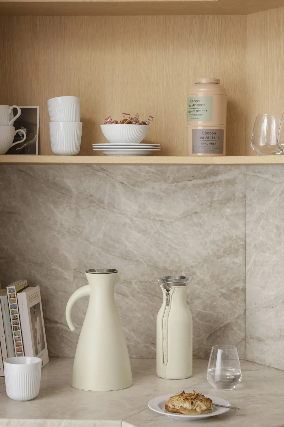 Fridge Carafe 1 L, Black