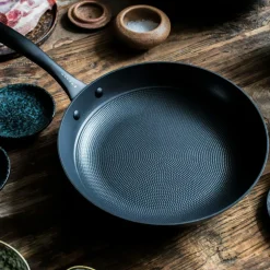 Frying Pan Lightweight Cast Iron With Non-stick Coating Ø20 cm