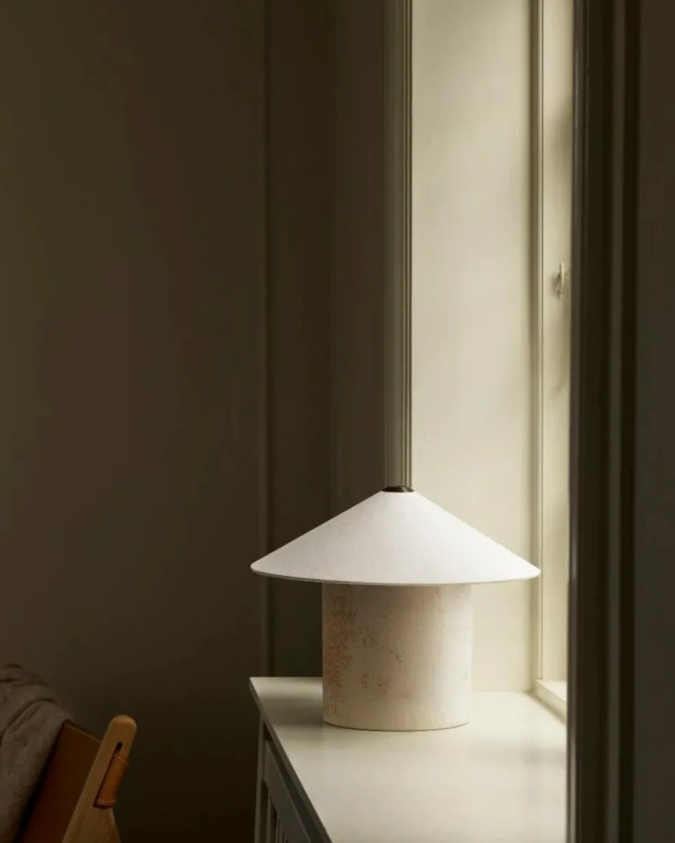 FUTÉ 400 Table Lamp