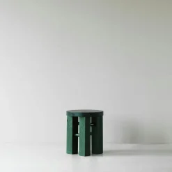 Fyr Stool Pinewood, Dark Green