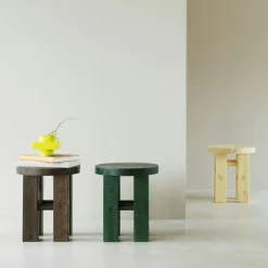 Fyr Stool Pinewood, Dark Green