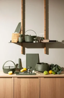 Garlic Crushes Green Tool