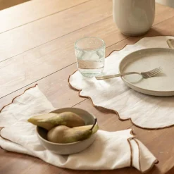 Gia Napkin 45x45 cm 2-pack, White / Brown