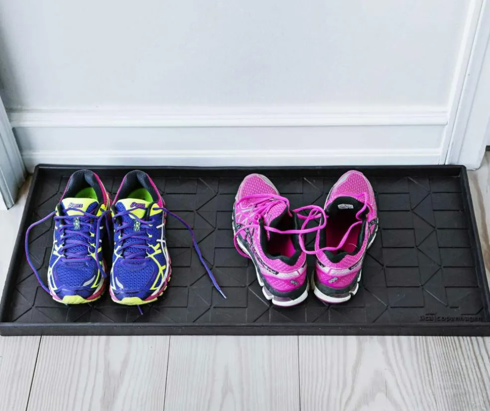 Graphic Shoe Tray S, Black