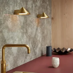 Grasp Wall Lamp, Matt White