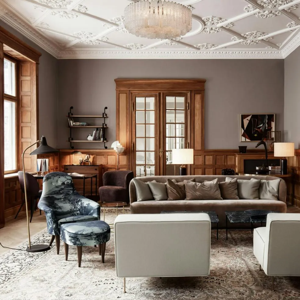 Gravity Table Lamp Small, Black Marble / Canvas