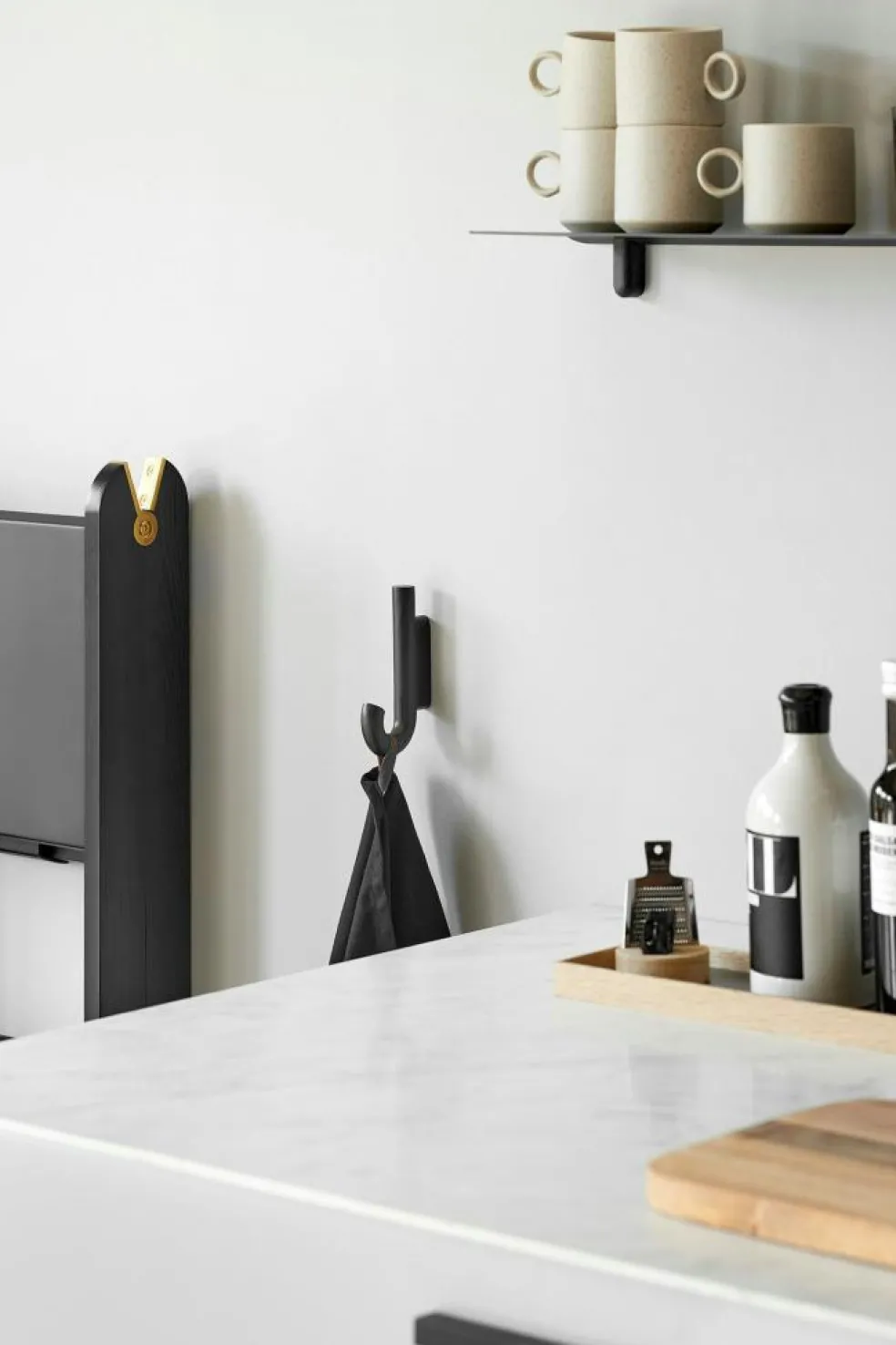 Hook Mini Hook, Oak/Chrome