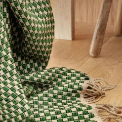 Isak Throw 150x210 cm, Green Meadow