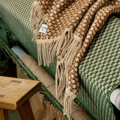 Isak Throw 150x210 cm, Green Meadow