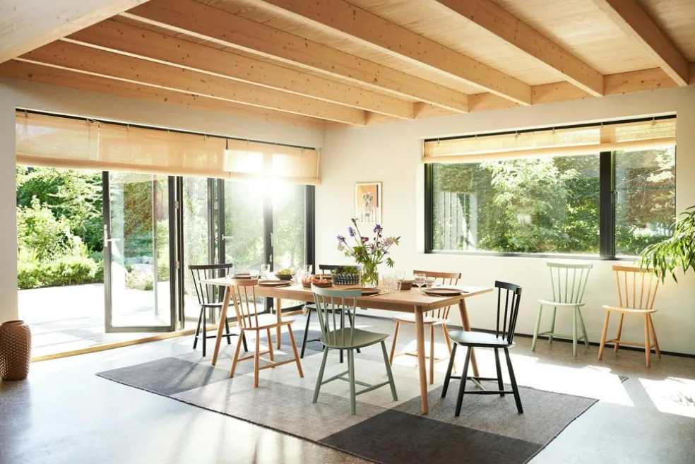 J46 Chair, Dark Blue