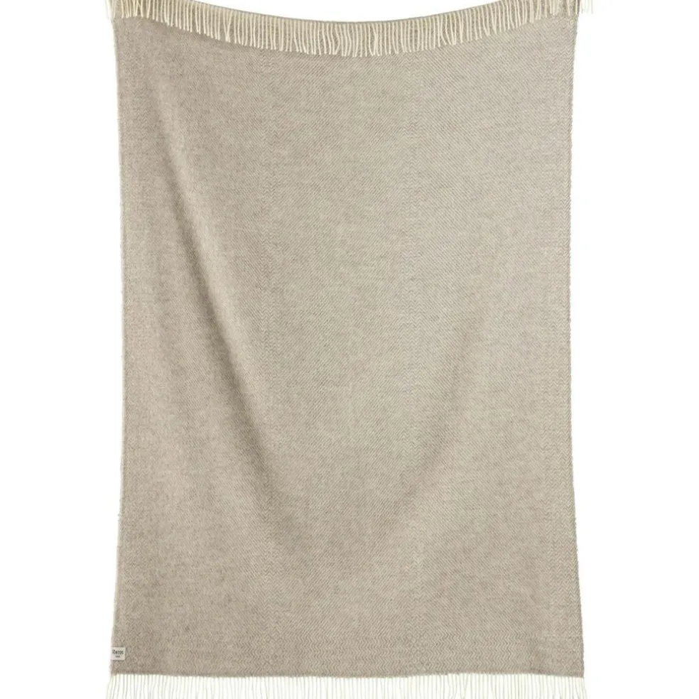 Kattefot Throw 150x220 cm, Light Grey