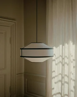 Kite Pendant White / Black, Ø55 cm