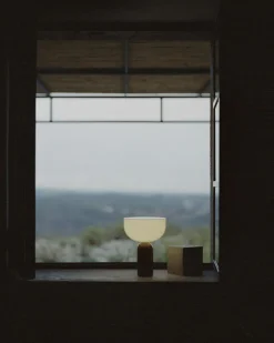 Kizu Table Lamp Portable, Gris Du Marais