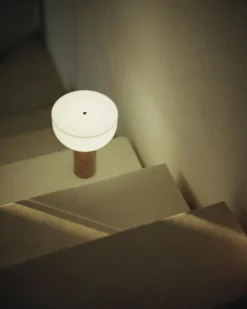 Kizu Table Lamp Portable, Gris Du Marais