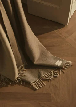 Lake Throw 130x180 cm, Beige