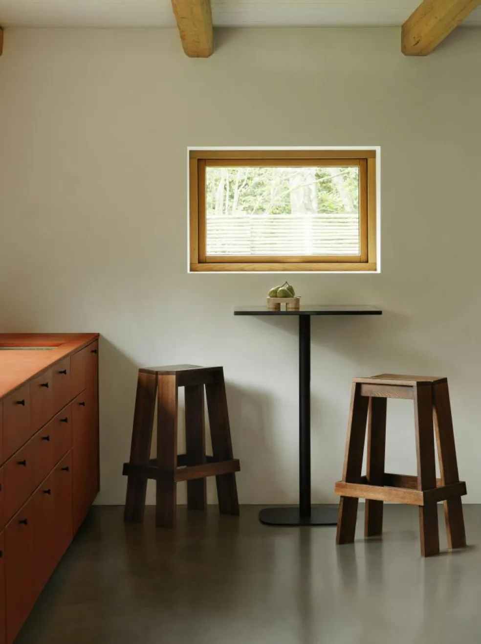 Let Bar Stool 75 cm, Dark stained Ash