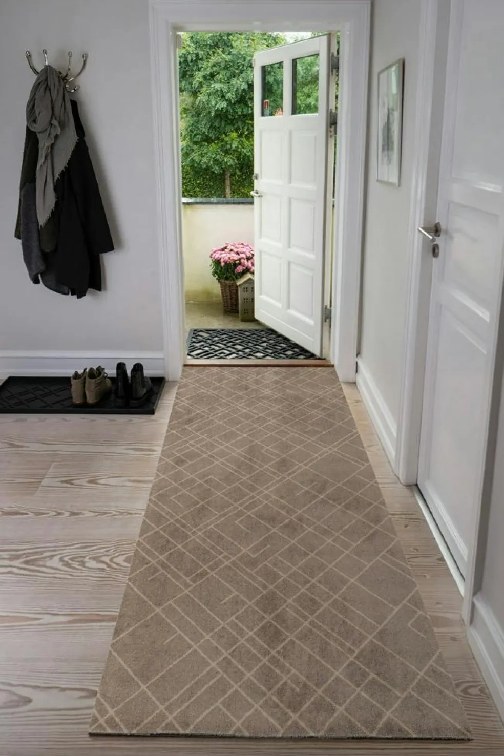 Lines Door Mat Sand / Beige, 200x90 cm