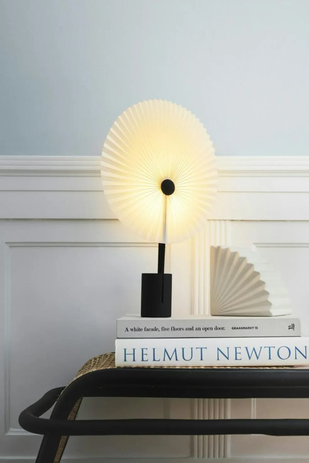 Liris Table Lamp Portable, Brass