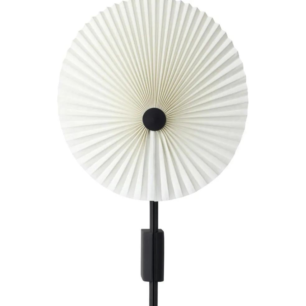 Liris Wall Lamp, Black