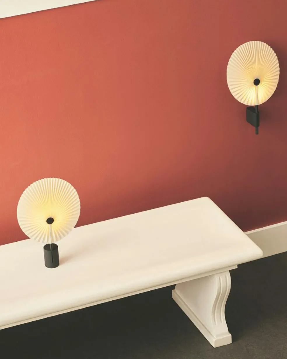 Liris Wall Lamp, Black