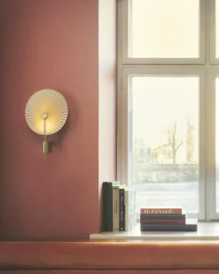 Liris Wall Lamp, Black