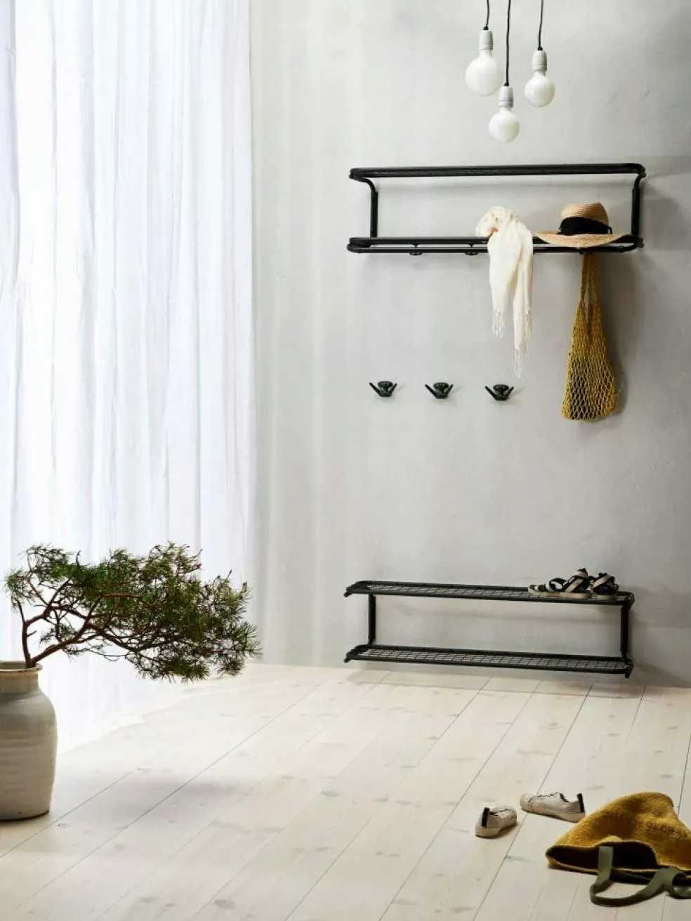 Mama Hook, Aluminium