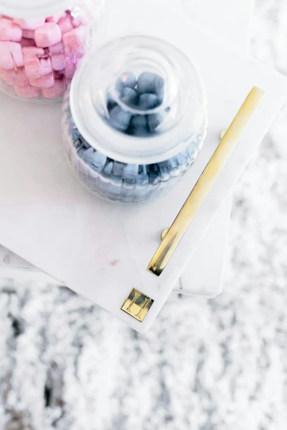 Marbletray with Handles, White / Brass