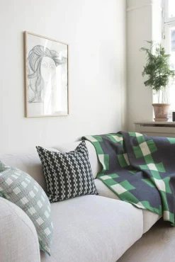 Marta Throw 130x180 cm, Green