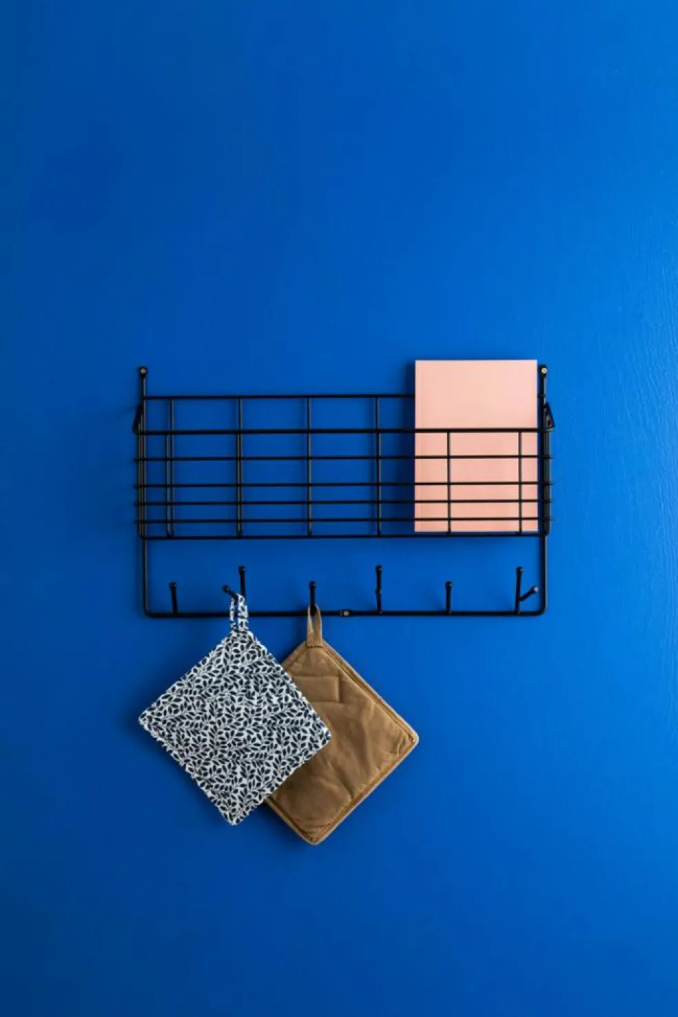 Mitten Shelf Storage/Hooks, White