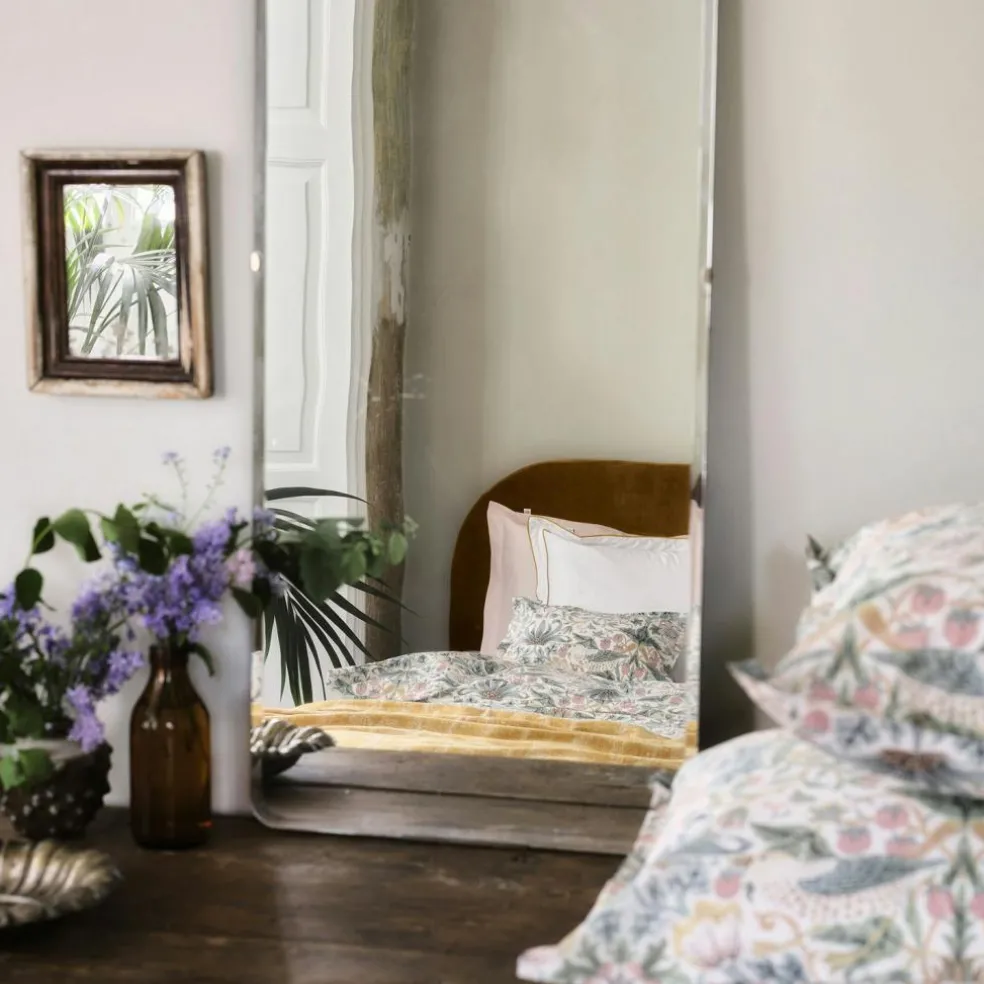 Morris & Co. Strawberry Thief Duvet Cover, 150x210 cm