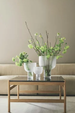 Nebl Vase S 18 cm, Frosted