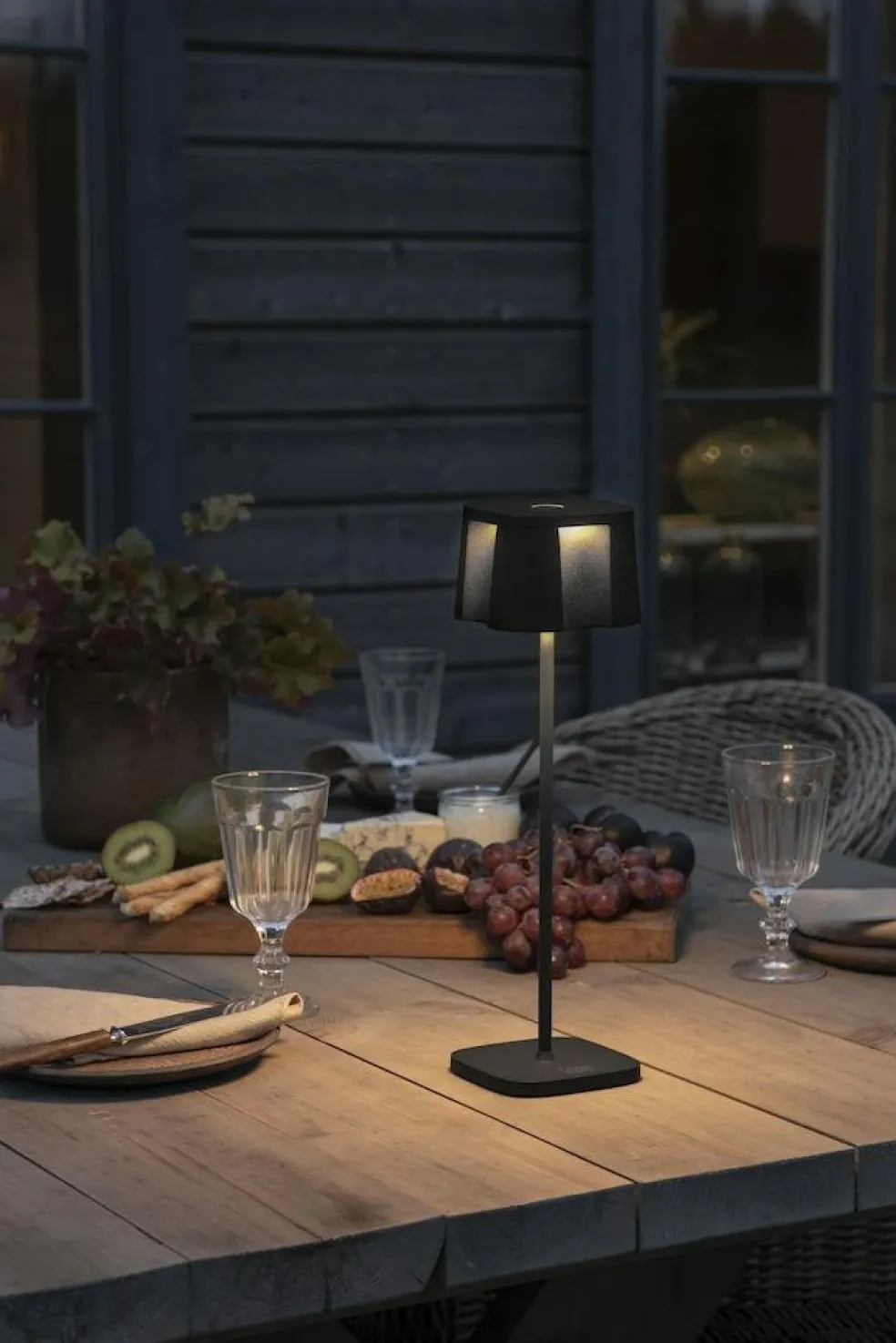 Nice Table Lamp Portable, Black